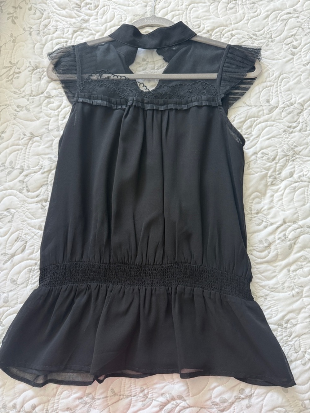Black Sleeveless Cap Sleeve Blouse sheet size small